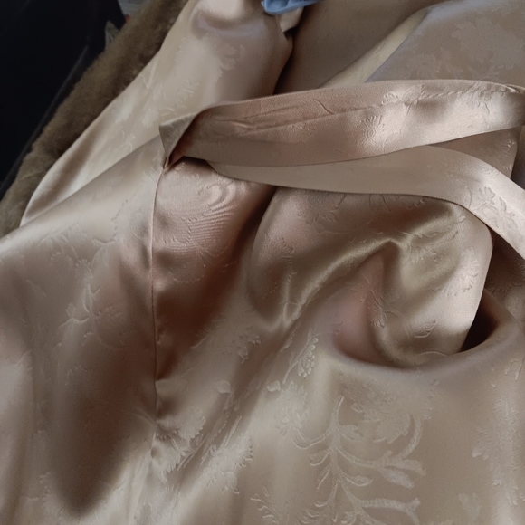 Tissavel light brown faux fur - Picture 7 of 7